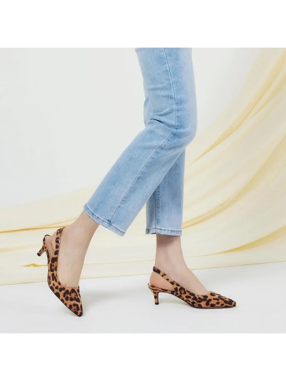 Women's Leopard Slingback Pump Pointed Closed Toe Elegant Low Kitten Heel Shoes